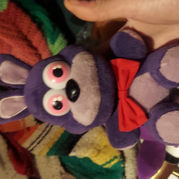 Lot listing! Set of 4 ~6" Friday night at Freddy's plush - Picture 3 of 5